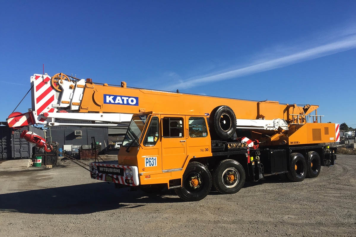 Xe cẩu chuyên dụng KATO 30 tấn