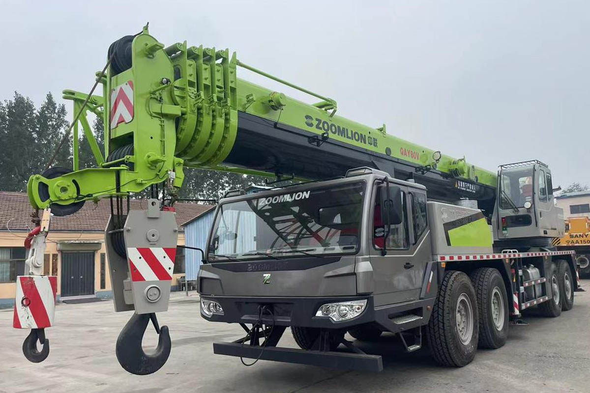 Xe cẩu chuyên dụng Zoomlion 80 tấn