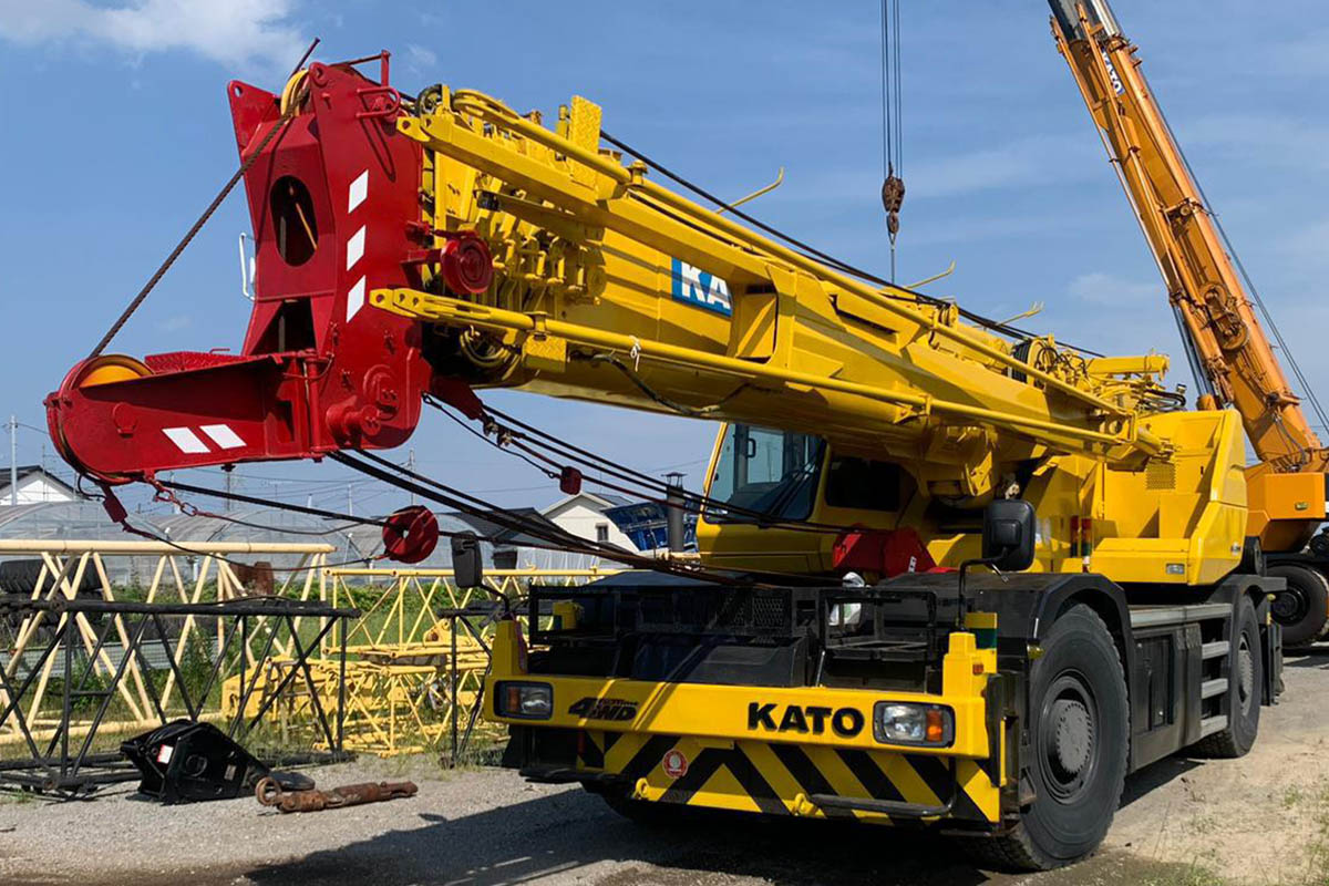 Xe cẩu chuyên dụng KATO 50 tấn