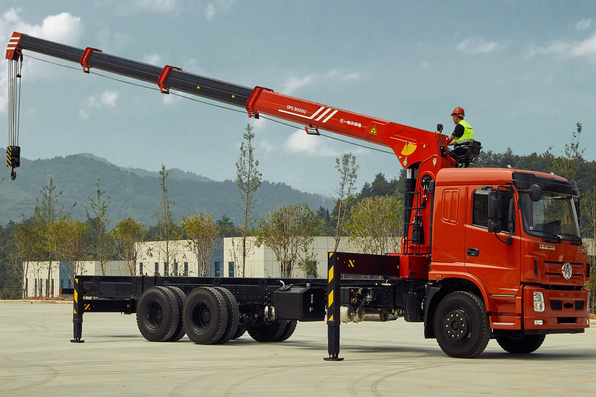 Xe cẩu tự hành 12 tấn SPS30000 SANY PALFINGER