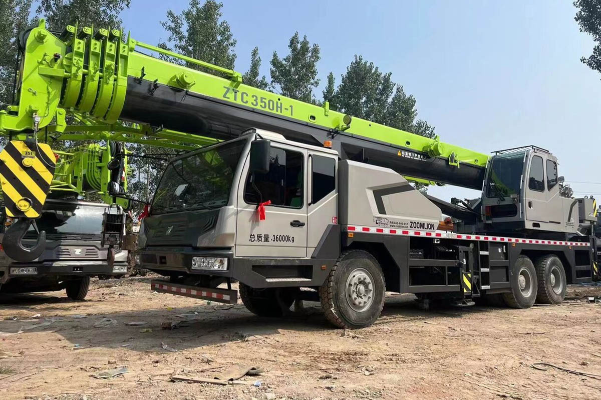 Xe cẩu Zoomlion 35 tấn